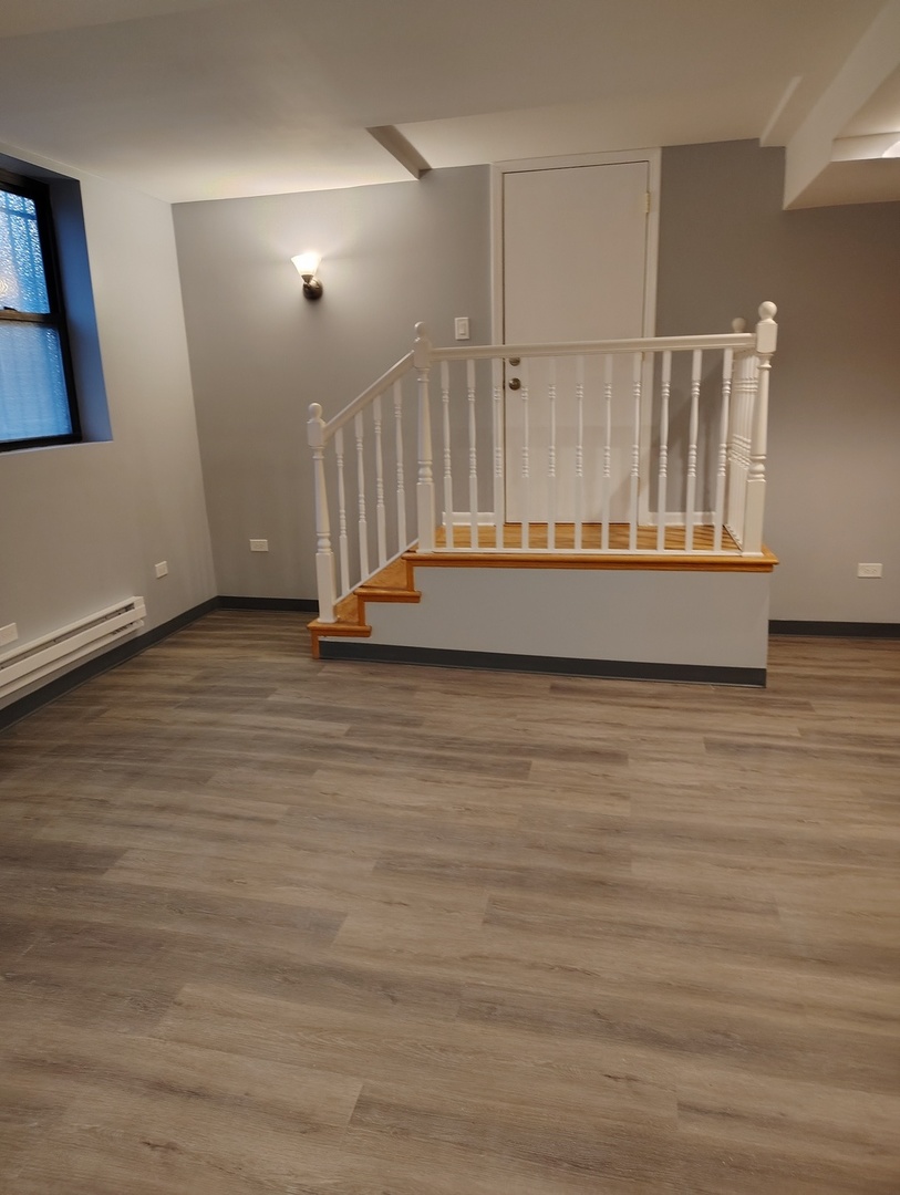 3149 W Wellington Avenue 1