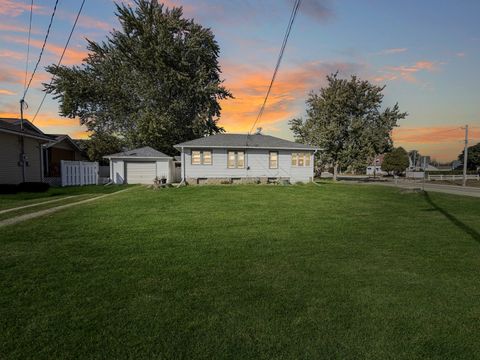 Tiny photo for 1902 Chicago Avenue, Savanna, IL 61074 (MLS # 12486994)