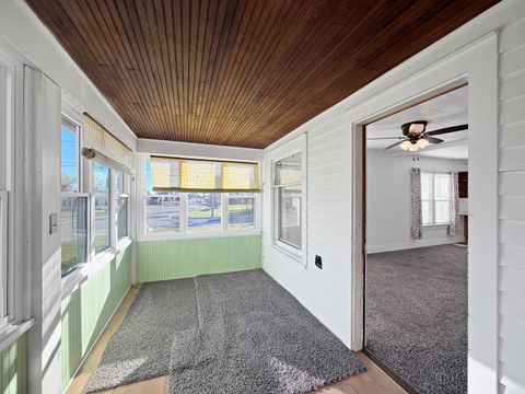 Tiny photo for 1902 Chicago Avenue, Savanna, IL 61074 (MLS # 12486994)