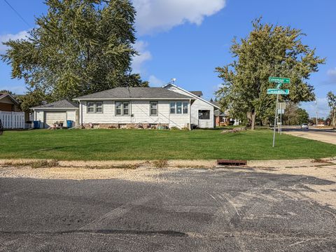 Tiny photo for 1902 Chicago Avenue, Savanna, IL 61074 (MLS # 12486994)