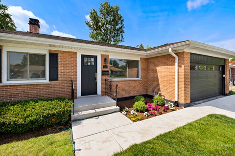 Tiny photo for 49 King Lane, Des Plaines, IL 60016 (MLS # 12675288)