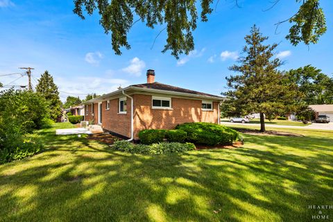 Tiny photo for 49 King Lane, Des Plaines, IL 60016 (MLS # 12675288)