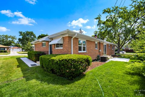 Tiny photo for 49 King Lane, Des Plaines, IL 60016 (MLS # 12675288)