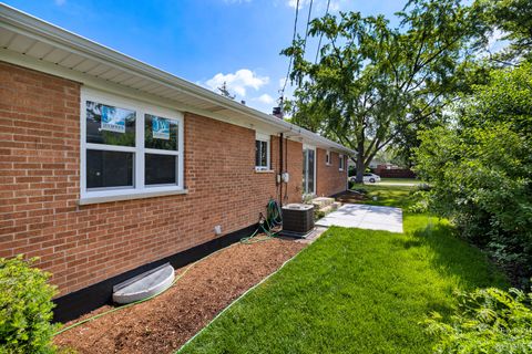 Tiny photo for 49 King Lane, Des Plaines, IL 60016 (MLS # 12675288)