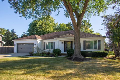 Tiny photo for 619 W End Road, Roselle, IL 60172 (MLS # 12541216)