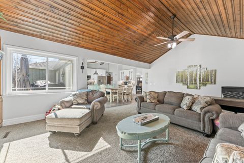 Tiny photo for 619 W End Road, Roselle, IL 60172 (MLS # 12541216)