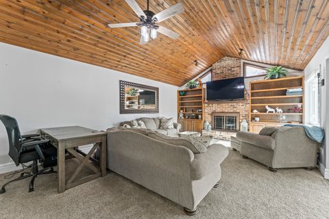 Tiny photo for 619 W End Road, Roselle, IL 60172 (MLS # 12541216)