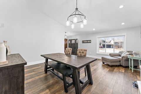 Tiny photo for 619 W End Road, Roselle, IL 60172 (MLS # 12541216)