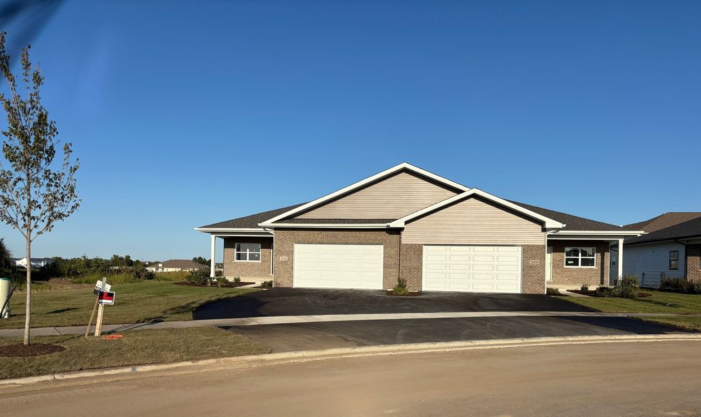 Photo for 2039 Isabella Lane, Minooka, IL 60447 (MLS # 12453411)