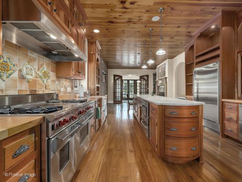 Tiny photo for 48 FOREST GATE Circle, Oak Brook, IL 60523 (MLS # 12532017)