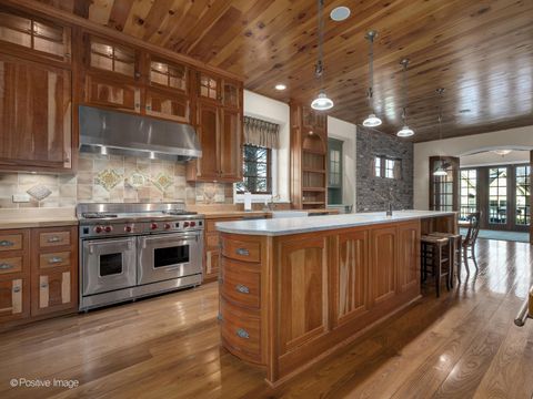 Tiny photo for 48 FOREST GATE Circle, Oak Brook, IL 60523 (MLS # 12532017)