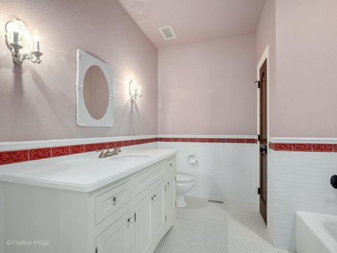 Tiny photo for 48 FOREST GATE Circle, Oak Brook, IL 60523 (MLS # 12532017)