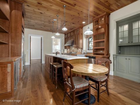 Tiny photo for 48 FOREST GATE Circle, Oak Brook, IL 60523 (MLS # 12532017)