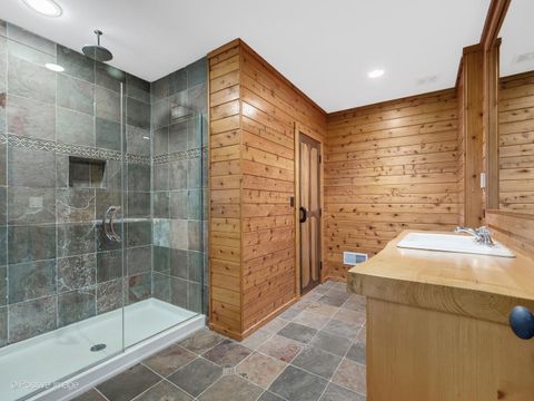 Tiny photo for 48 FOREST GATE Circle, Oak Brook, IL 60523 (MLS # 12532017)