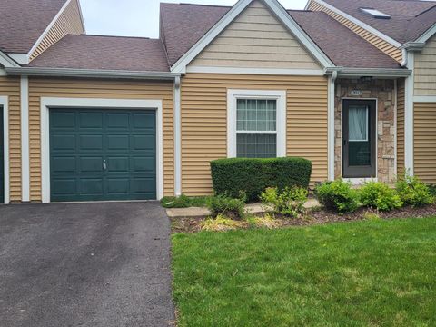 Photo of 2032 Teton Parkway #2032, Algonquin, IL 60102 (MLS # 12630817)