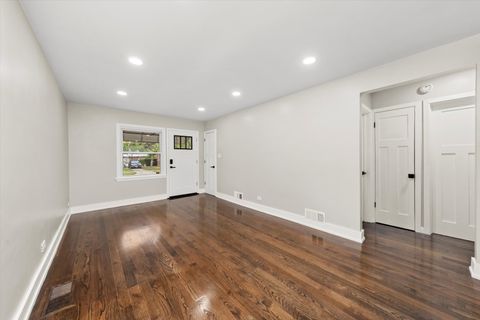 Tiny photo for 2428 S 19th Avenue, Broadview, IL 60155 (MLS # 12496109)