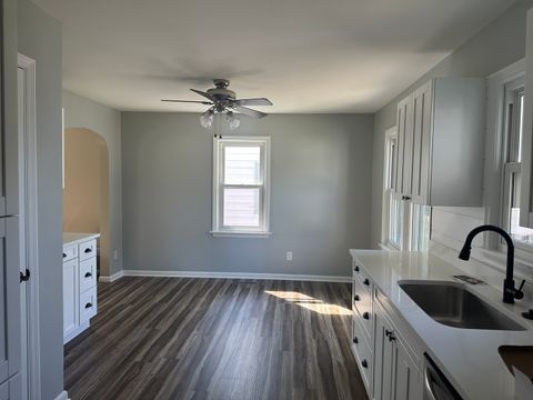 Tiny photo for 435 S Center Avenue, Bradley, IL 60915 (MLS # 12475472)