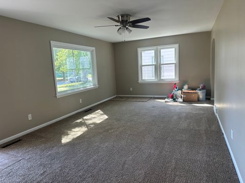 Tiny photo for 435 S Center Avenue, Bradley, IL 60915 (MLS # 12475472)
