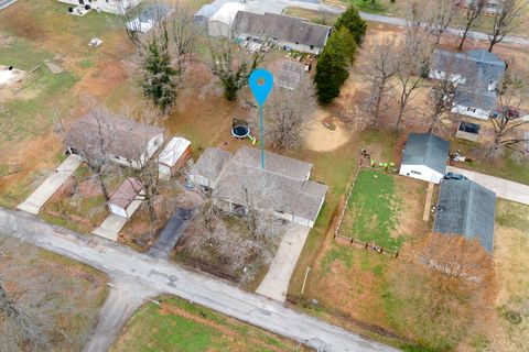 Tiny photo for 407 N Sims Street, Royalton, IL 62983 (MLS # 12590329)