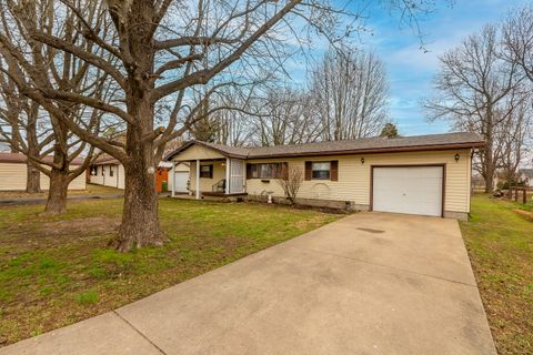 Tiny photo for 407 N Sims Street, Royalton, IL 62983 (MLS # 12590329)