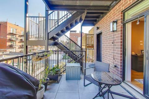 Tiny photo for 3533 N Fremont Street #2, Chicago, IL 60657 (MLS # 12512225)