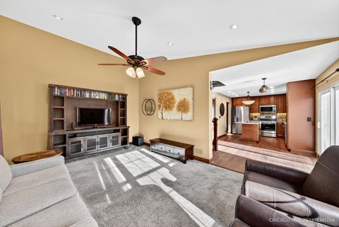 Tiny photo for 2843 Forestview Drive, Carpentersville, IL 60110 (MLS # 12519673)