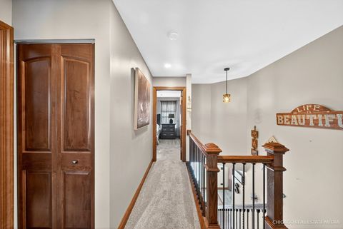 Tiny photo for 2843 Forestview Drive, Carpentersville, IL 60110 (MLS # 12519673)