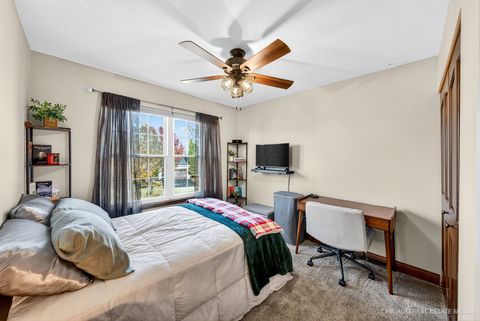 Tiny photo for 2843 Forestview Drive, Carpentersville, IL 60110 (MLS # 12519673)