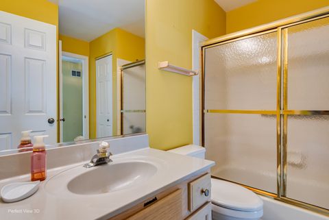 Tiny photo for 2530 Live Oak Lane, Buffalo Grove, IL 60089 (MLS # 12577076)