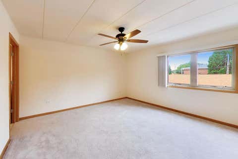 Tiny photo for 4401 Pershing Avenue #2N, Downers Grove, IL 60515 (MLS # 12738904)
