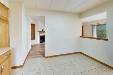 Tiny photo for 4401 Pershing Avenue #2N, Downers Grove, IL 60515 (MLS # 12738904)