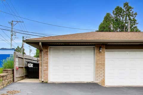 Tiny photo for 4401 Pershing Avenue #2N, Downers Grove, IL 60515 (MLS # 12738904)