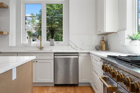 Tiny photo for 1705 S Prospect Avenue, Park Ridge, IL 60068 (MLS # 12497099)