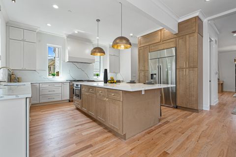 Tiny photo for 1705 S Prospect Avenue, Park Ridge, IL 60068 (MLS # 12497099)