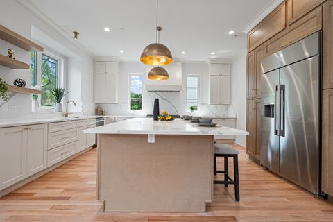 Tiny photo for 1705 S Prospect Avenue, Park Ridge, IL 60068 (MLS # 12497099)