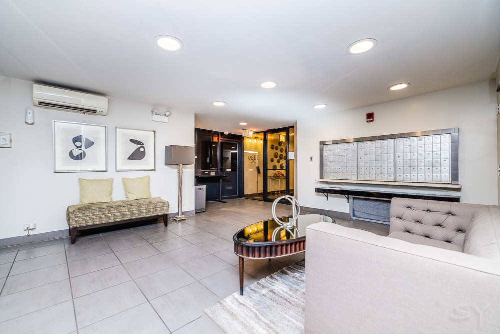1339 N Dearborn Street 15A