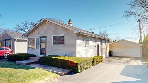 Tiny photo for 1127 LOTUS Drive, Round Lake Beach, IL 60073 (MLS # 12593878)