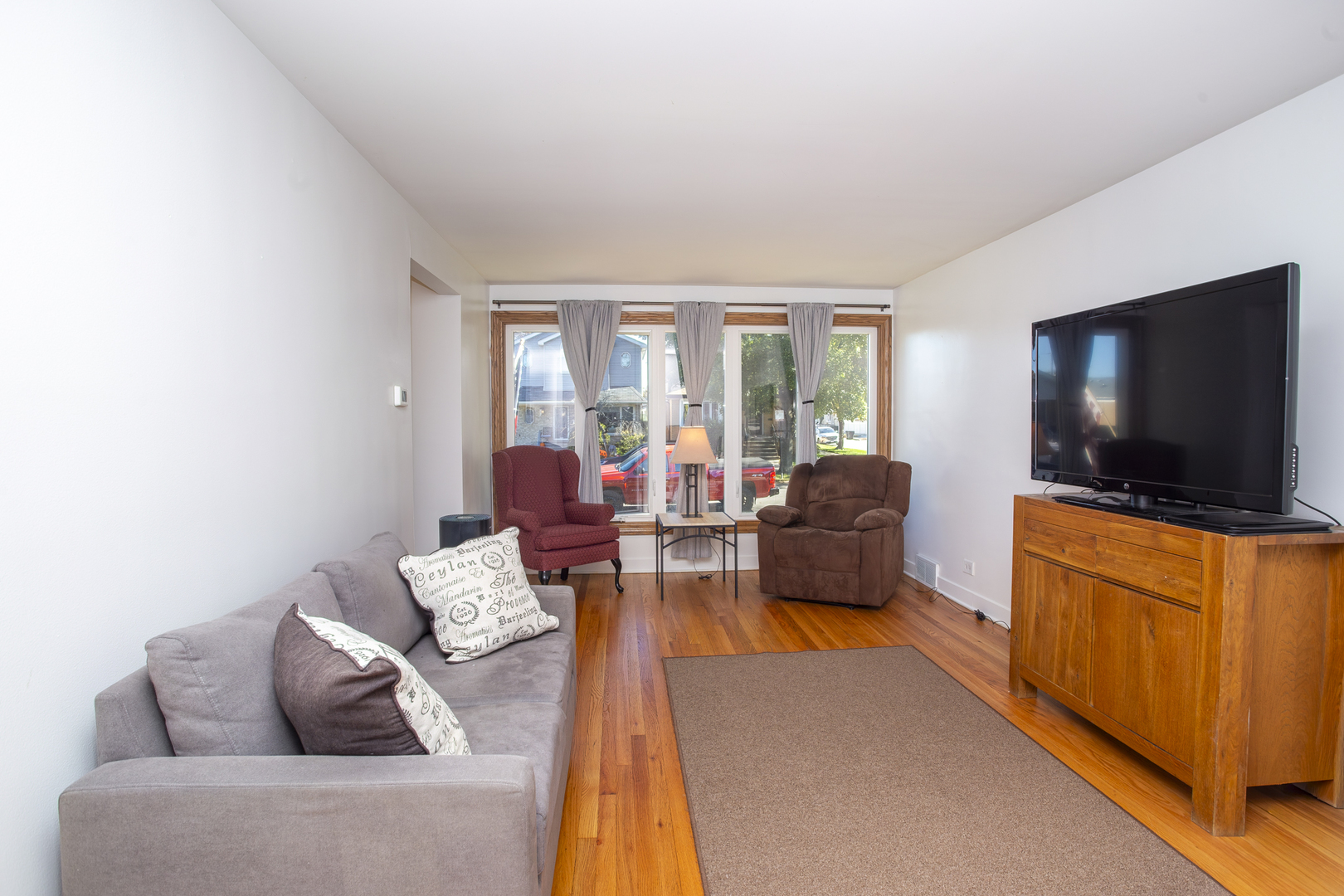 5154 S Nordica Avenue