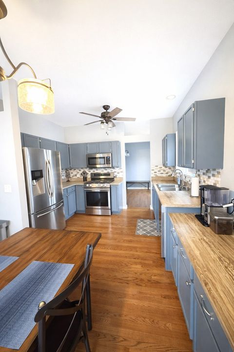 Tiny photo for 944 Cynthia Lane, Lake In The Hills, IL 60156 (MLS # 12591279)