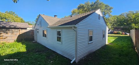 Tiny photo for 616 Morton Street, Aurora, IL 60506 (MLS # 12493648)