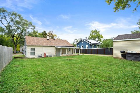 Tiny photo for 400 ROSEWOOD Avenue, Aurora, IL 60505 (MLS # 12489475)