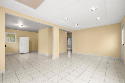 Tiny photo for 400 ROSEWOOD Avenue, Aurora, IL 60505 (MLS # 12489475)