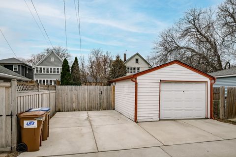 Tiny photo for 17 Ashland Avenue, River Forest, IL 60305 (MLS # 12585439)