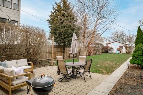 Tiny photo for 17 Ashland Avenue, River Forest, IL 60305 (MLS # 12585439)