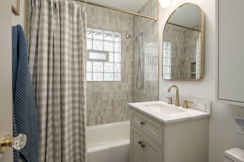 Tiny photo for 17 Ashland Avenue, River Forest, IL 60305 (MLS # 12585439)