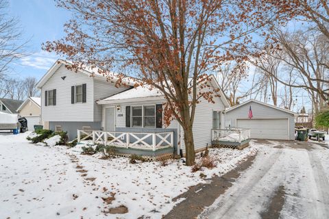Tiny photo for 1226 Lakewood Drive, Lake Holiday, IL 60552 (MLS # 12531654)