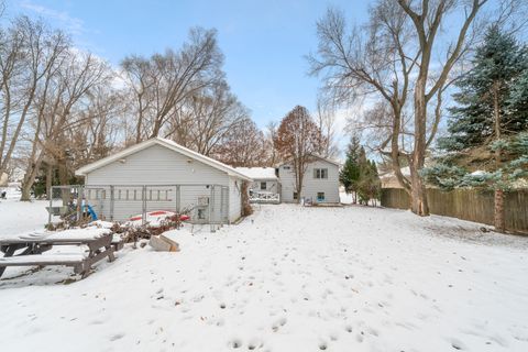 Tiny photo for 1226 Lakewood Drive, Lake Holiday, IL 60552 (MLS # 12531654)