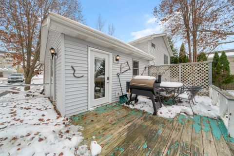 Tiny photo for 1226 Lakewood Drive, Lake Holiday, IL 60552 (MLS # 12531654)
