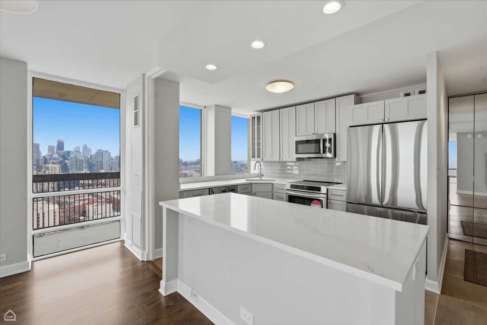 1660 N La Salle Drive 3501