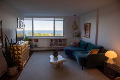 Tiny photo for 2144 N Lincoln Park PARK W #12C, Chicago, IL 60614 (MLS # 12689306)